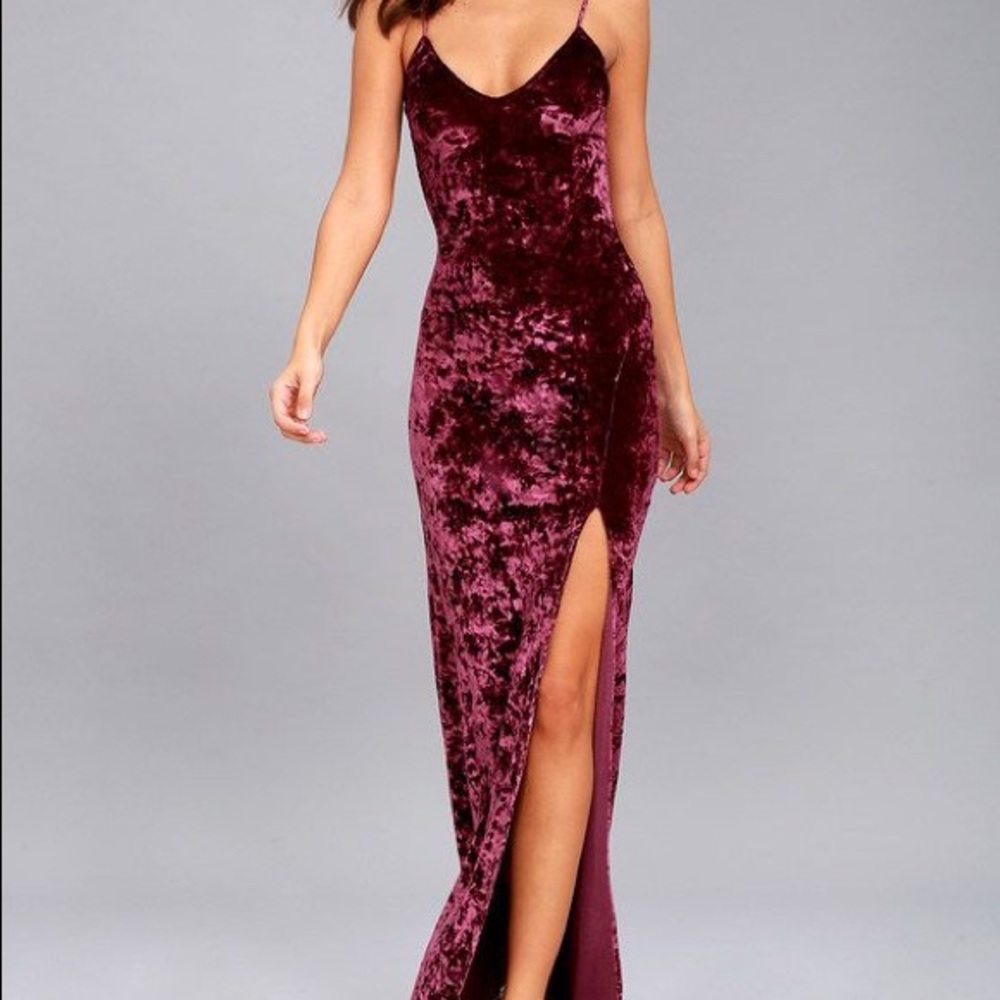 🔥Crushed Velvet Burgundy Maxi Dress NWT